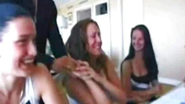 الإباحية بدون تسجيل أسطورة مايوركا الكاميرا مقاطع سكس اجنبى الخفية بيتر!