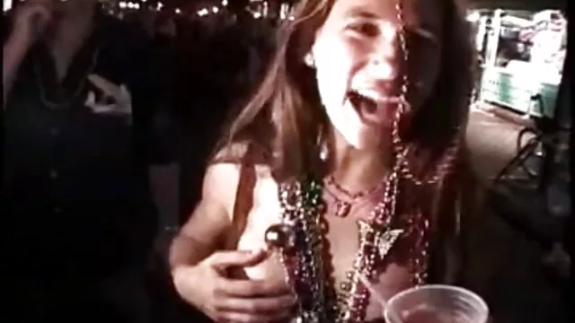 الإباحية بدون تسجيل أول مرة الراب مقطع فيديو سكس أجنبي
