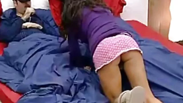 الإباحية بدون تسجيل فتاة خجولة. تحميل مقاطع سكس محارم مترجم